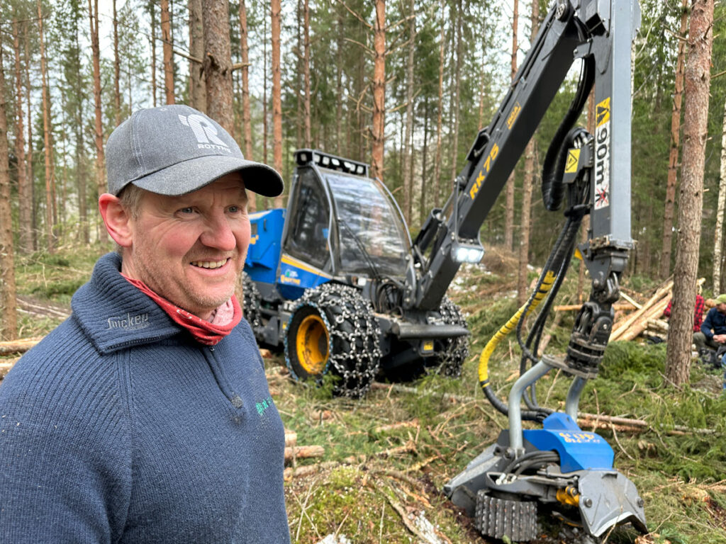 Tynningsmaskin i skog