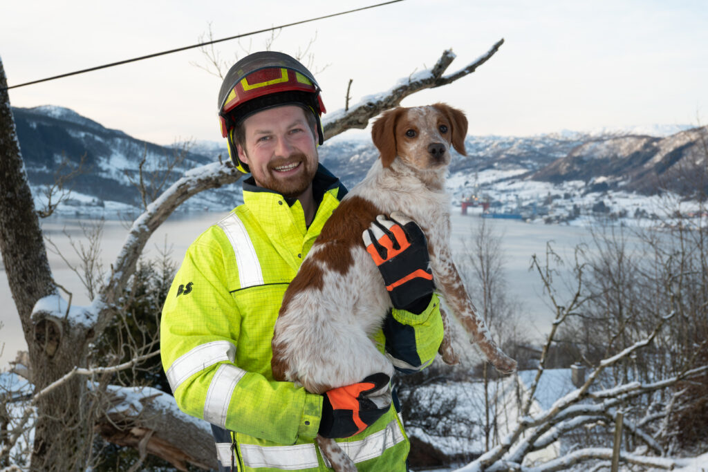 Ørjan Kjerland er linjerydder og skogsarbeider